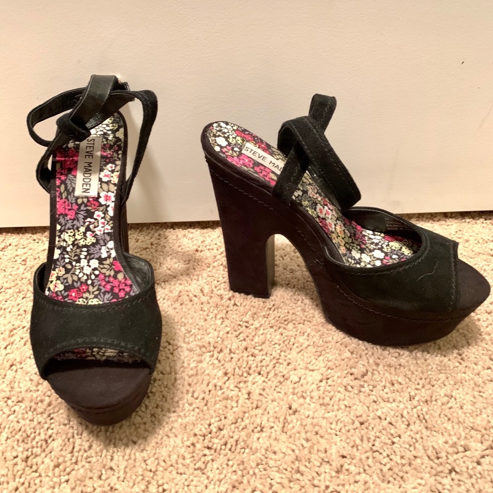 Steve Madden black suede platform sandals.